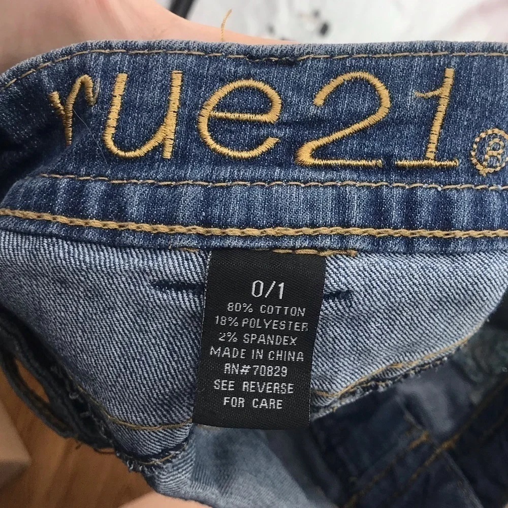 Rue 21 Distressed Cut Off Jean Shorts‎ sz1
